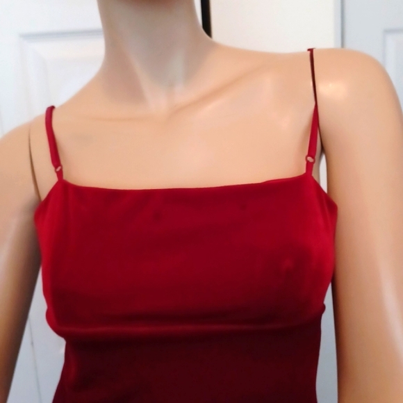 VINTAGE RED VELVET DRESS - Picture 8 of 17